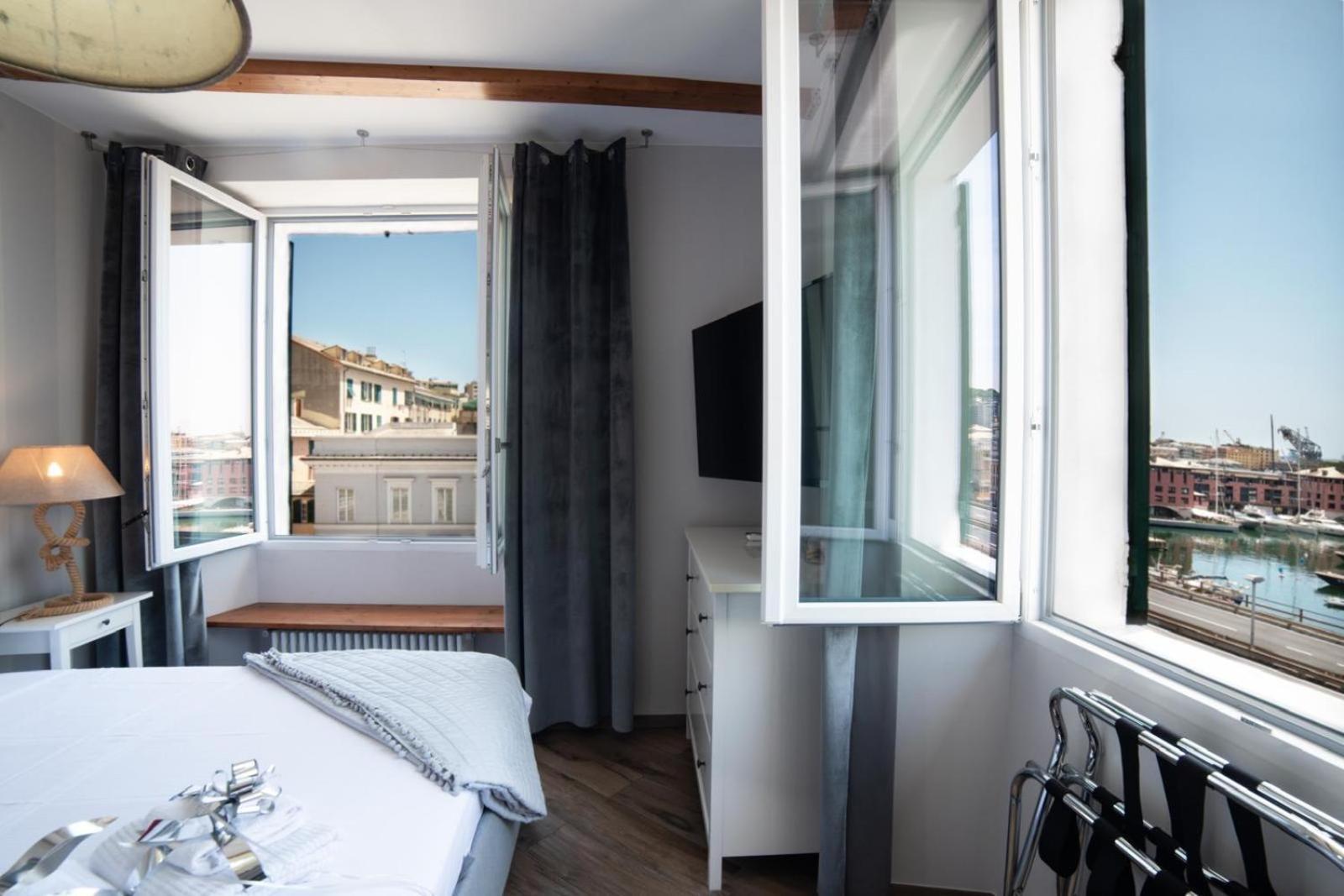 Port View Hotel Genova Eksteriør billede